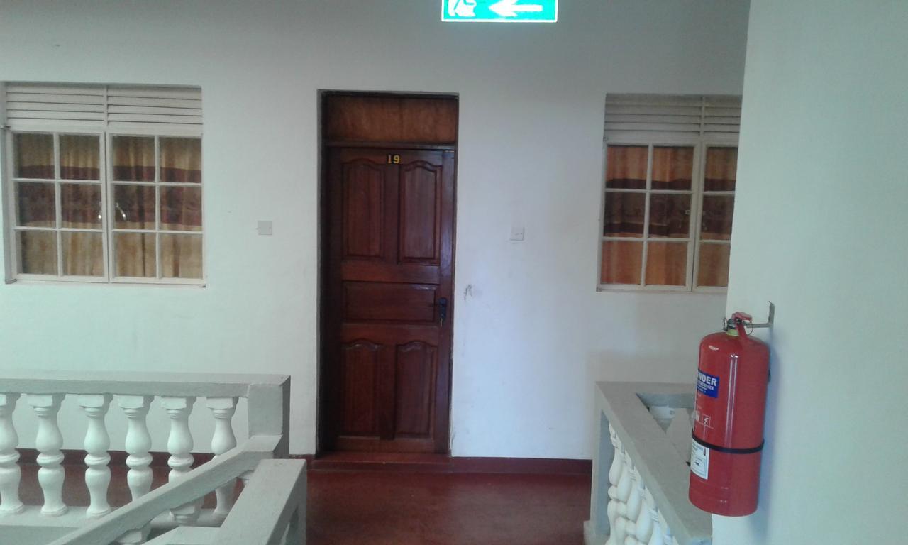 Skyway Hotel Entebbe Dış mekan fotoğraf