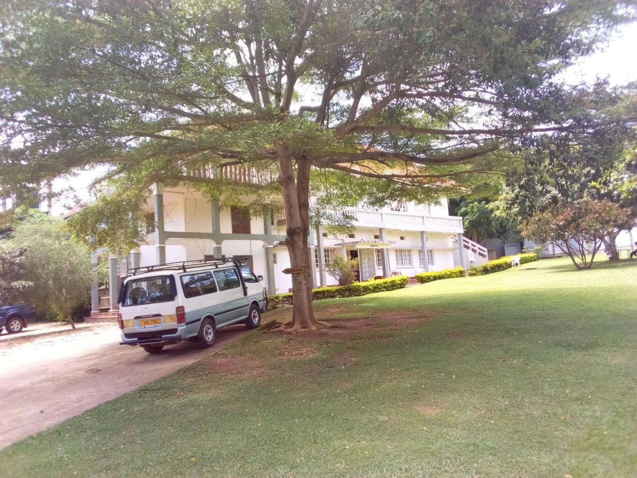 Skyway Hotel Entebbe Dış mekan fotoğraf